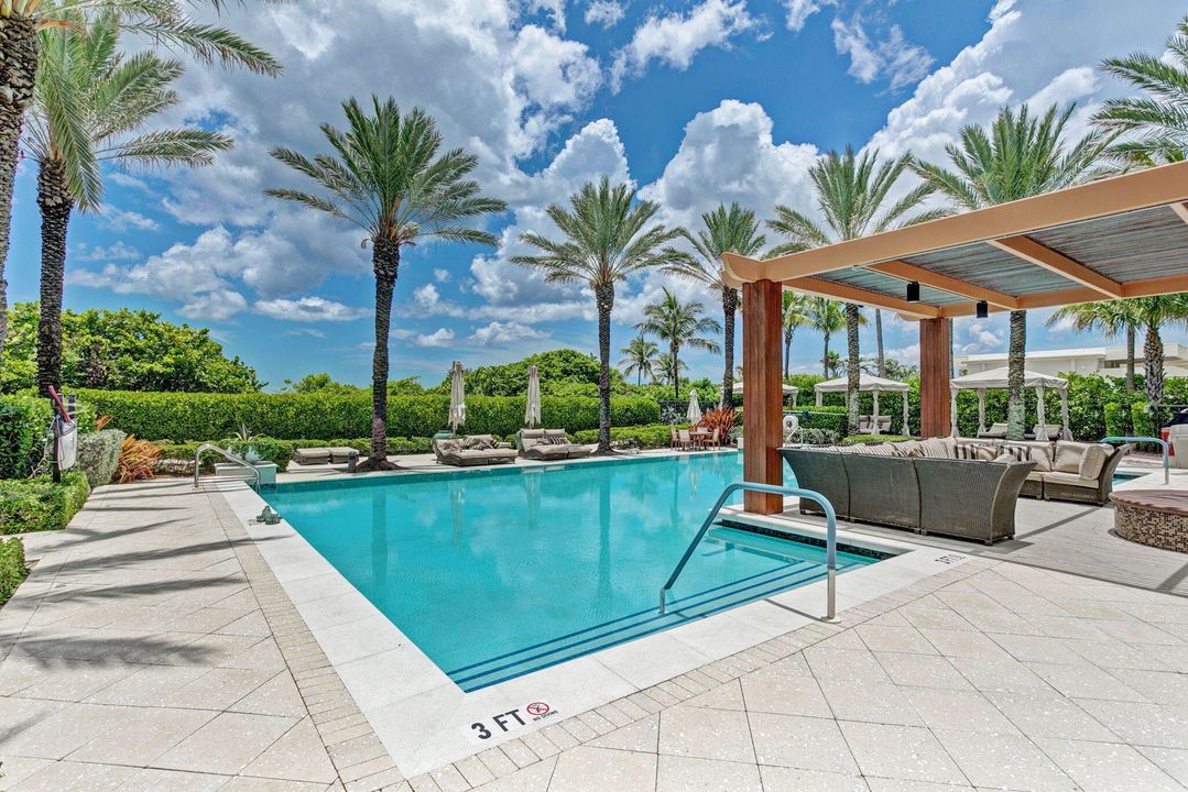 For Sale: $1,599,000 (3 beds, 2 baths, 2003 Square Feet)