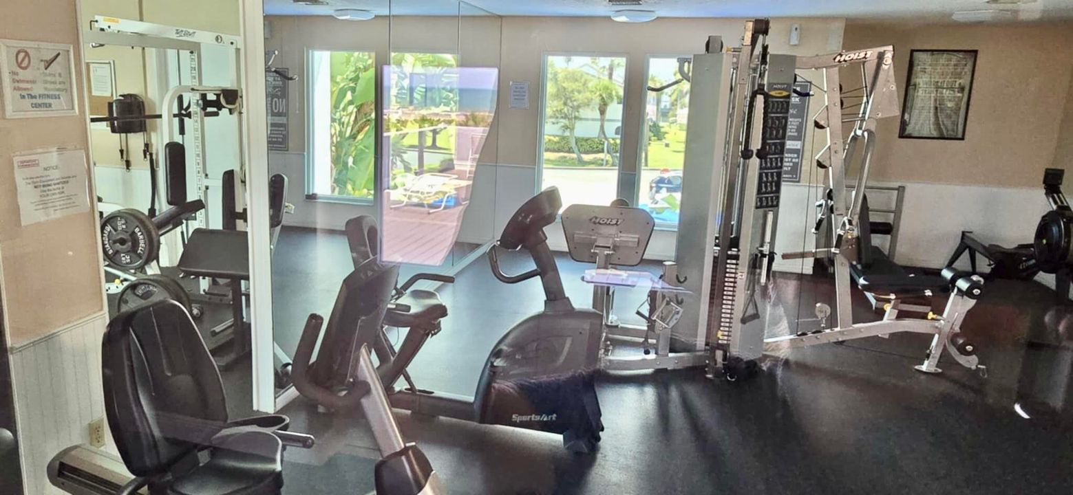 For Sale: $337,000 (2 beds, 2 baths, 1014 Square Feet)