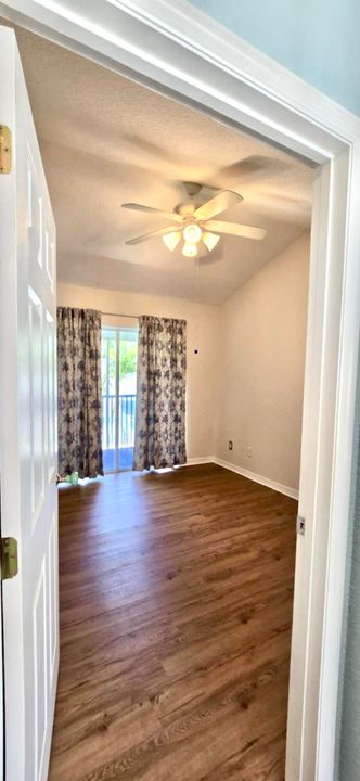 For Sale: $337,000 (2 beds, 2 baths, 1014 Square Feet)