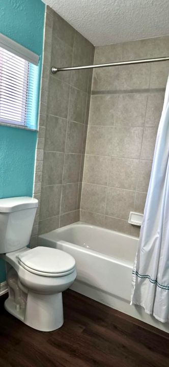 For Sale: $337,000 (2 beds, 2 baths, 1014 Square Feet)