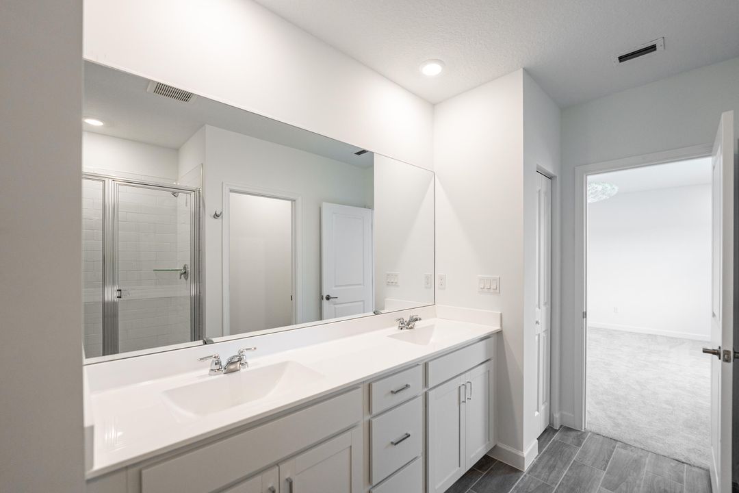 For Rent: $3,500 (4 beds, 2 baths, 2583 Square Feet)