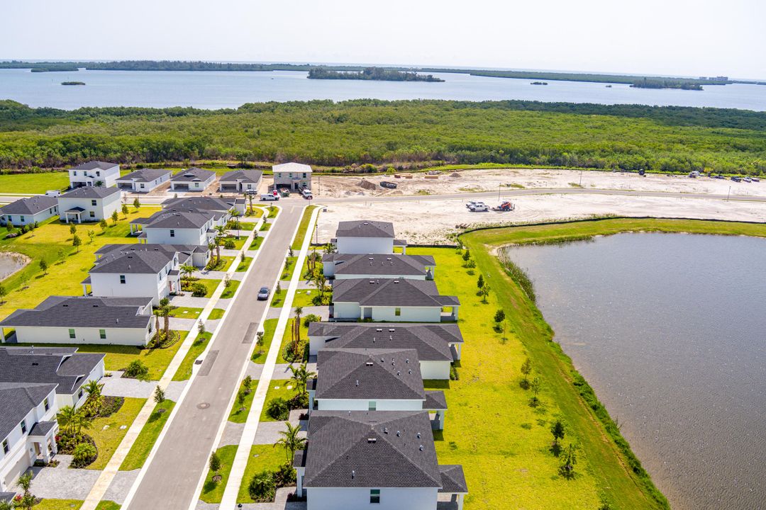 For Rent: $3,500 (4 beds, 2 baths, 2583 Square Feet)