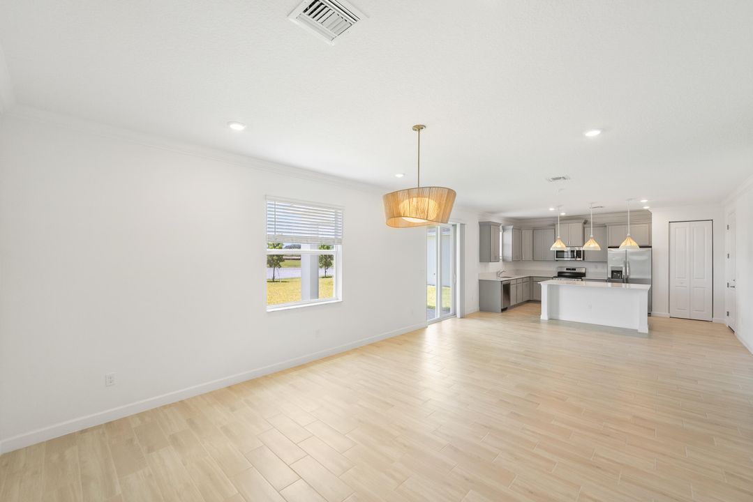 En Renta: $3,500 (4 camas, 2 baños, 2583 Pies cuadrados)