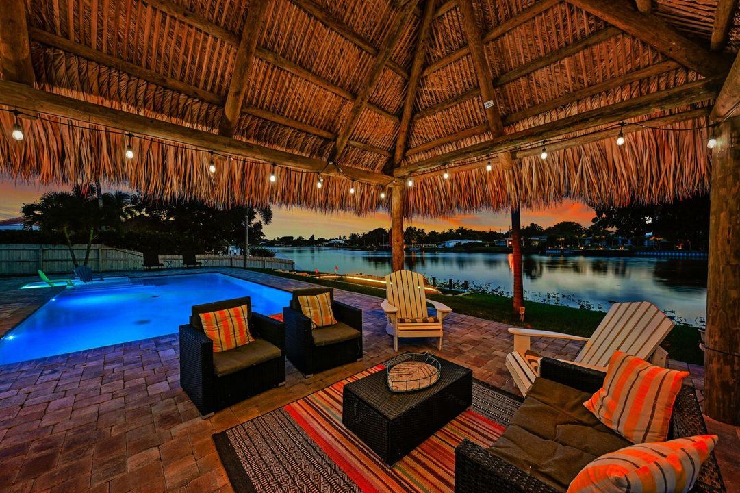 待售: $1,099,999 (3 贝兹, 2 浴室, 2071 平方英尺)