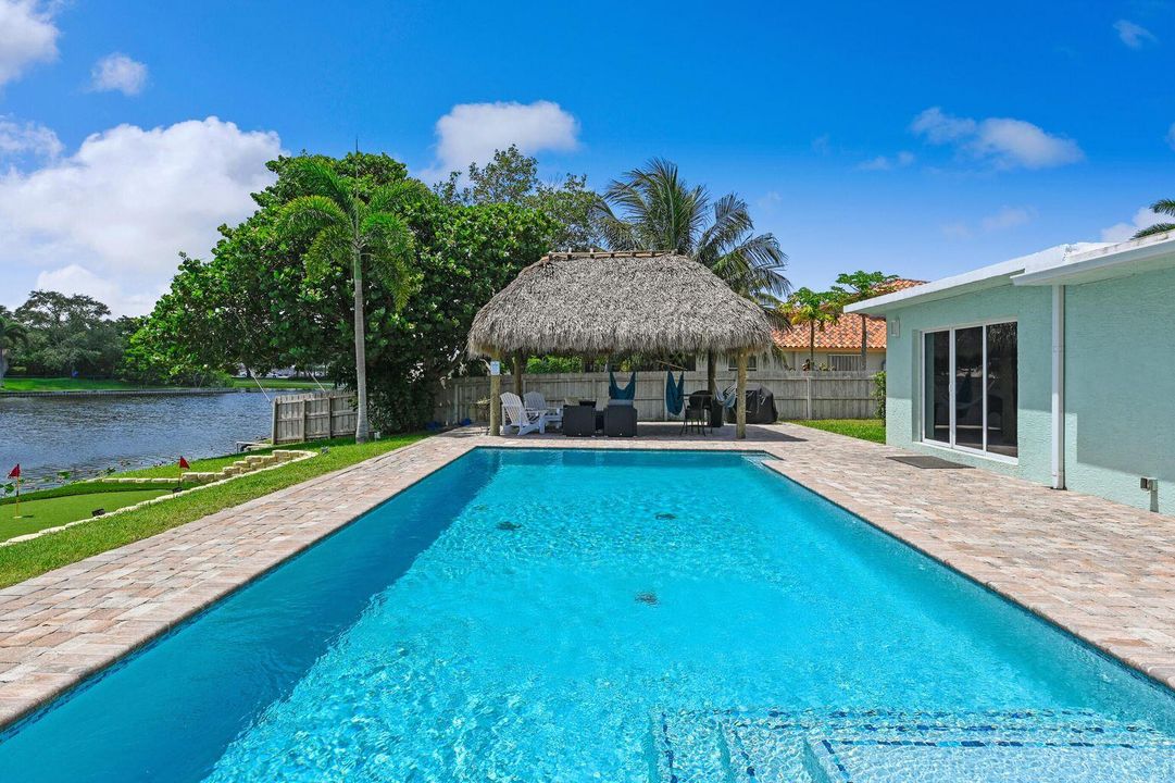 待售: $1,099,999 (3 贝兹, 2 浴室, 2071 平方英尺)