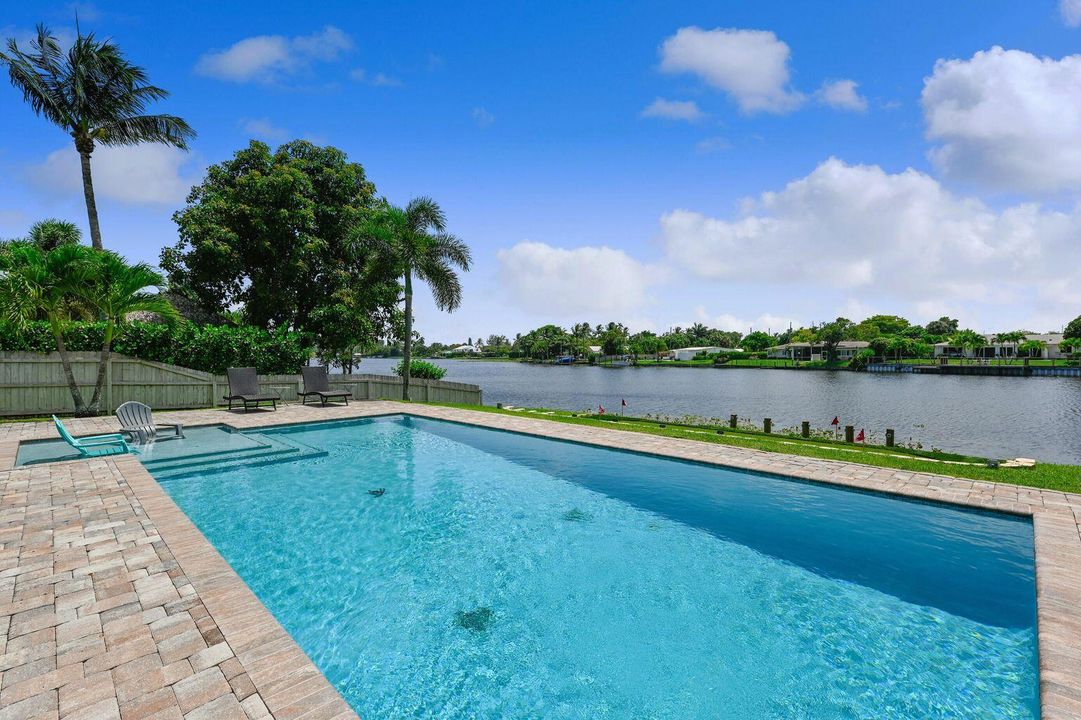 待售: $1,099,999 (3 贝兹, 2 浴室, 2071 平方英尺)