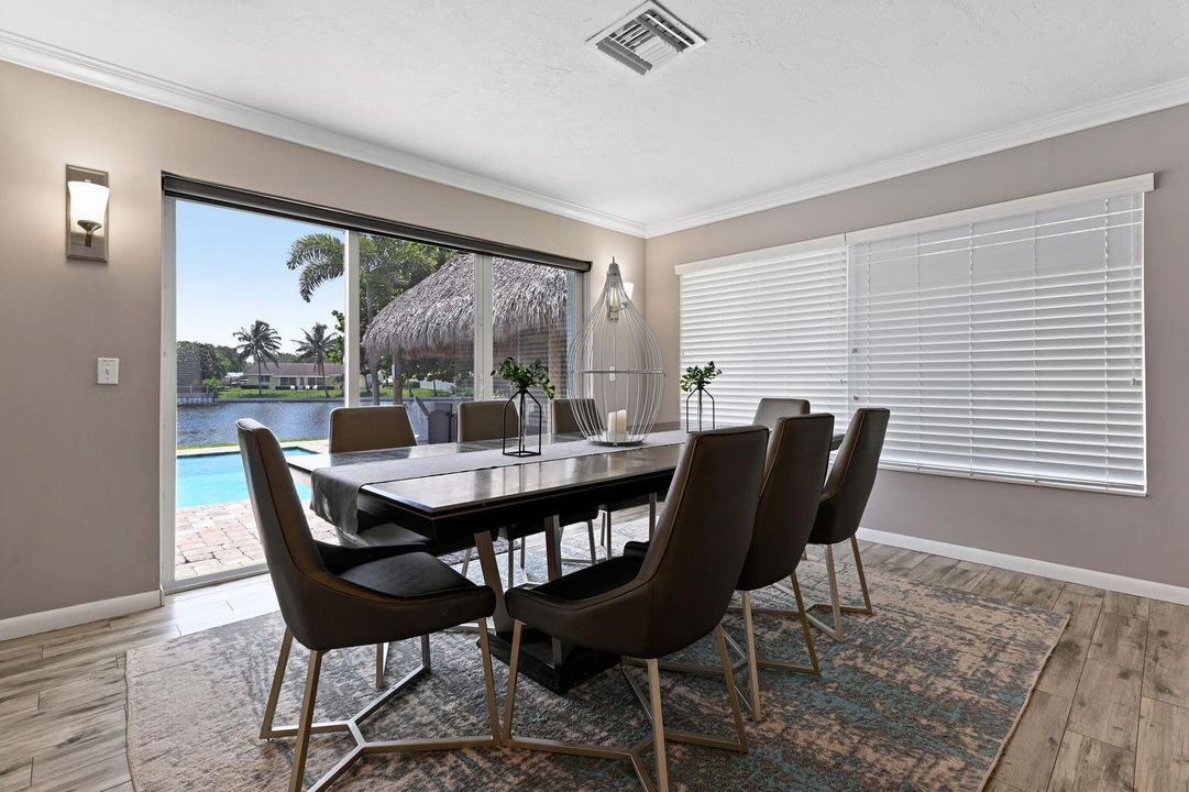 待售: $1,099,999 (3 贝兹, 2 浴室, 2071 平方英尺)