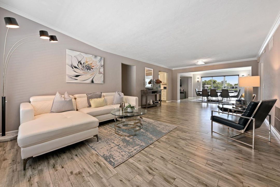 待售: $1,099,999 (3 贝兹, 2 浴室, 2071 平方英尺)