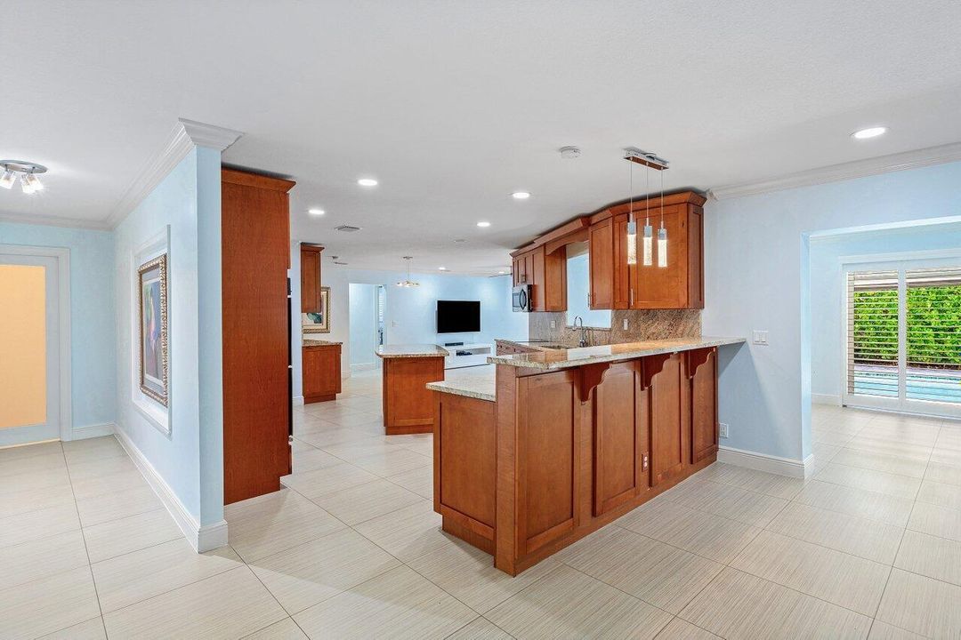 For Sale: $1,489,000 (4 beds, 3 baths, 2484 Square Feet)