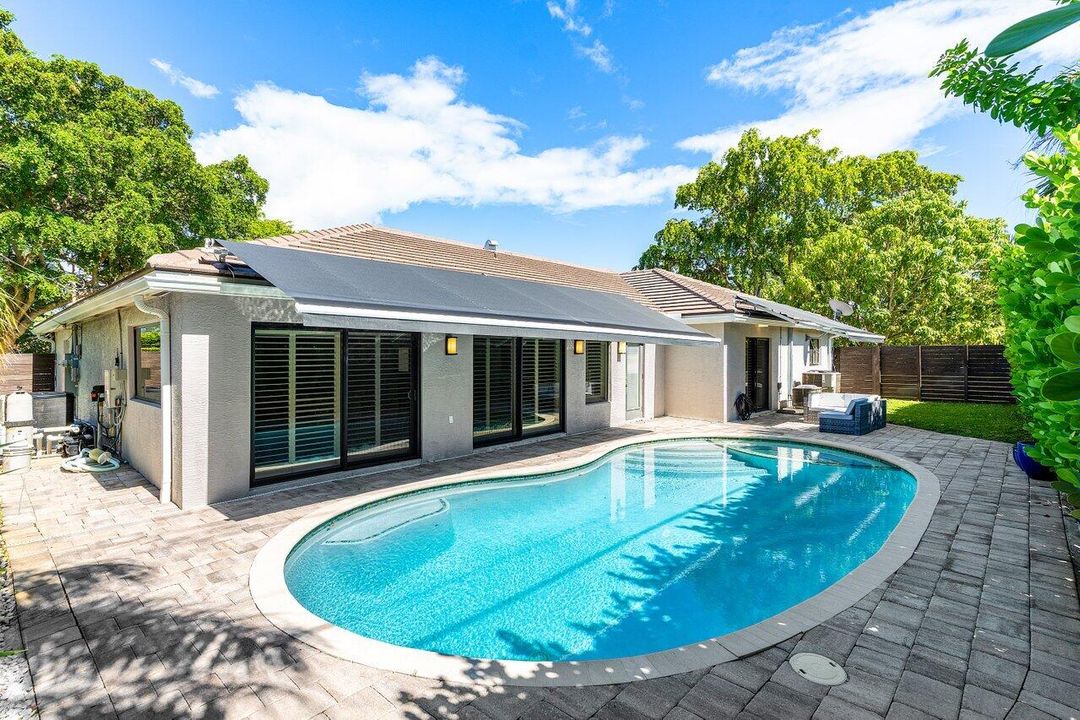 For Sale: $1,489,000 (4 beds, 3 baths, 2484 Square Feet)