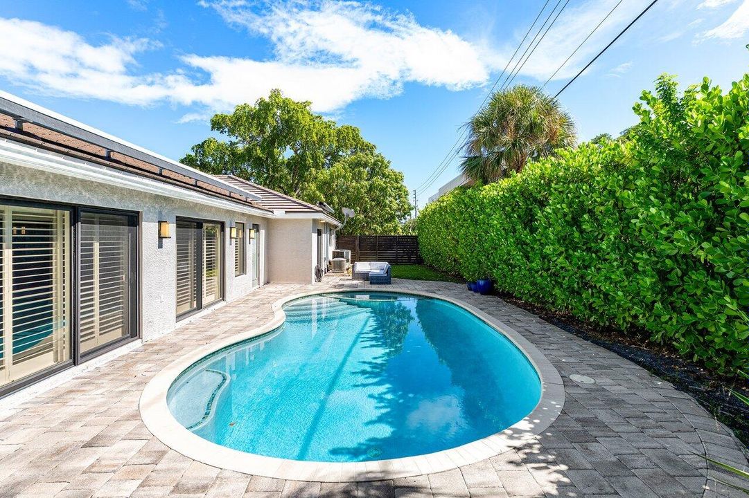 For Sale: $1,489,000 (4 beds, 3 baths, 2484 Square Feet)