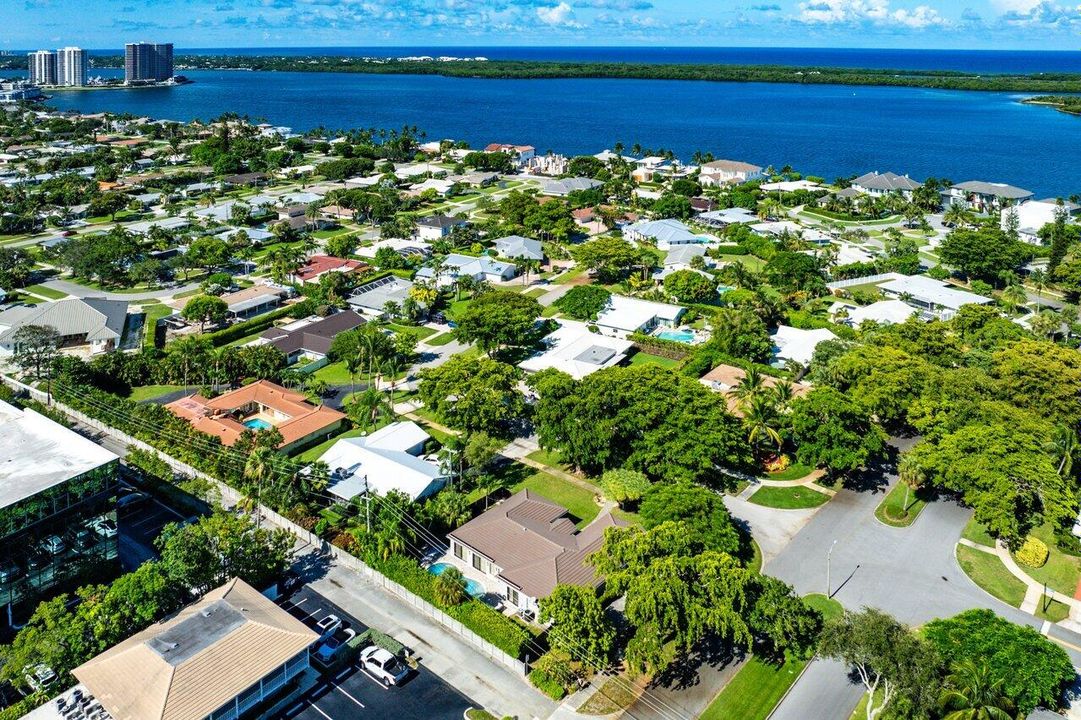 For Sale: $1,489,000 (4 beds, 3 baths, 2484 Square Feet)