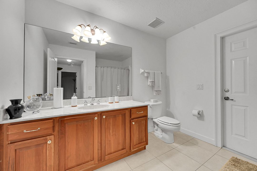 待售: $899,900 (3 贝兹, 2 浴室, 2802 平方英尺)