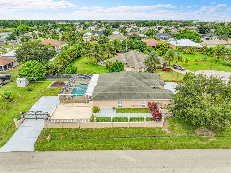 待售: $899,900 (3 贝兹, 2 浴室, 2802 平方英尺)