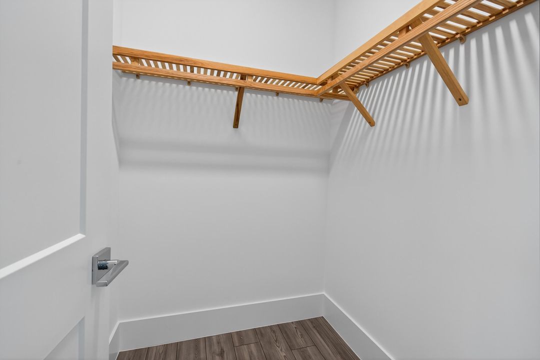 На продажу: $2,895,000 (5 спален, 5 ванн, 5815 Квадратных фут)