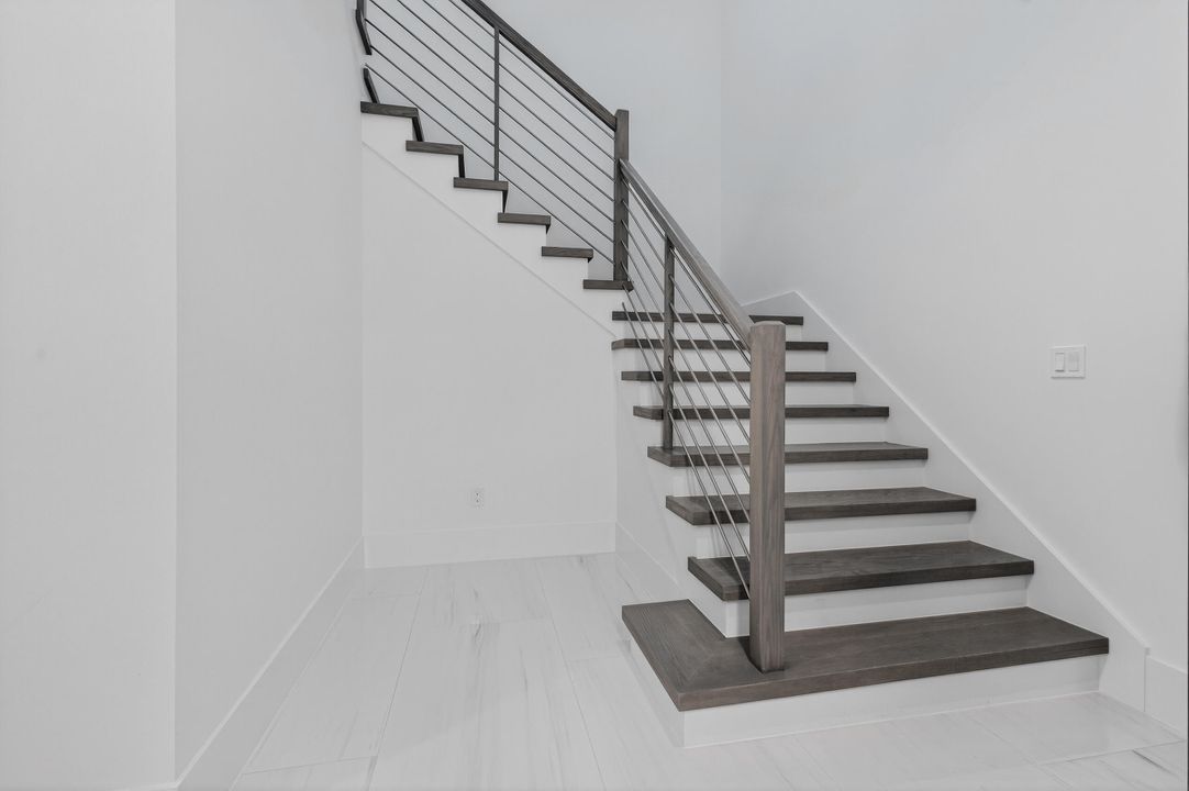 На продажу: $2,895,000 (5 спален, 5 ванн, 5815 Квадратных фут)