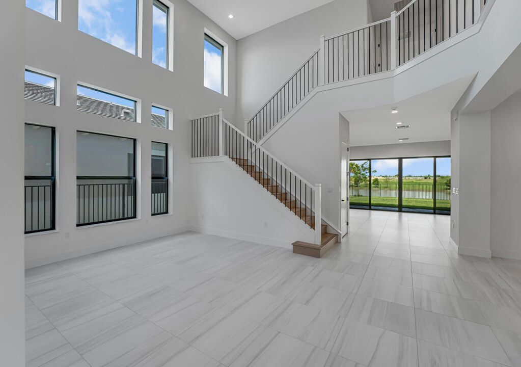 Под контрактом: $1,499,900 (5 спален, 7 ванн, 4267 Квадратных фут)