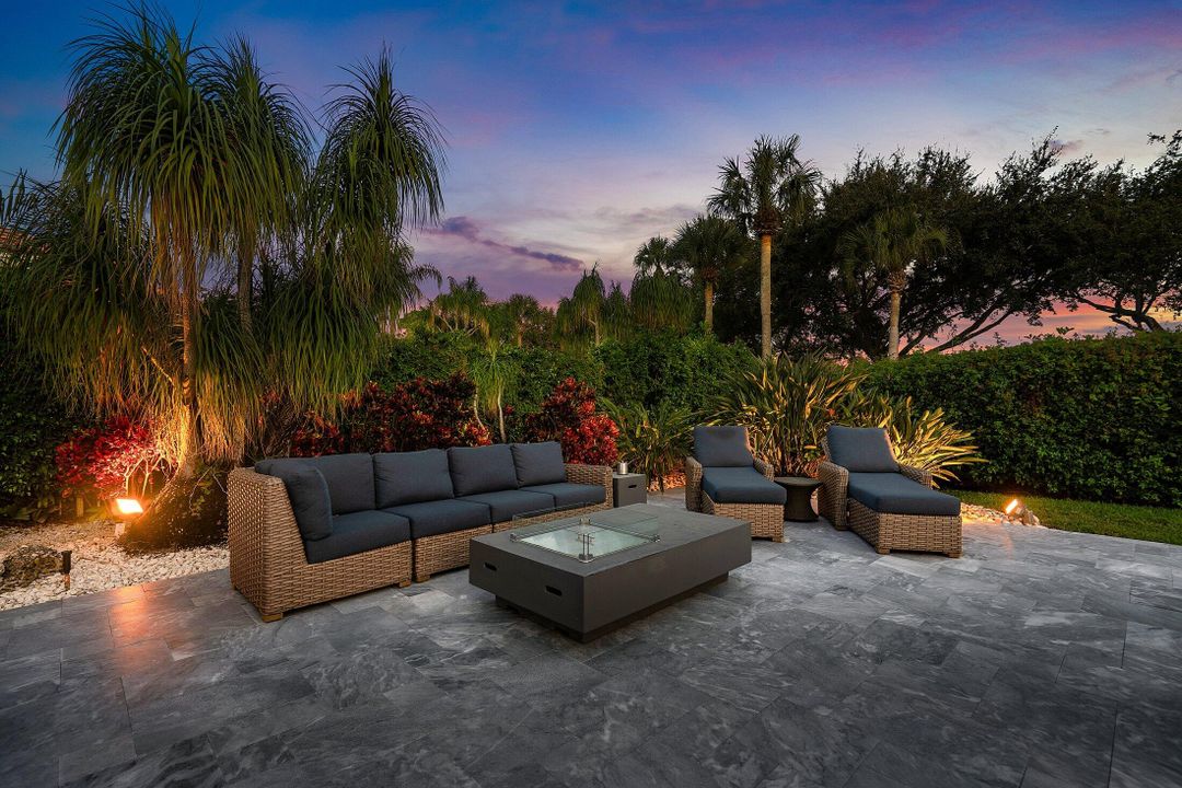 Activo con contrato: $2,275,000 (4 camas, 4 baños, 4546 Pies cuadrados)