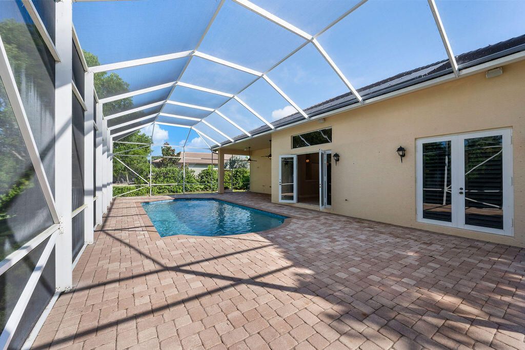 For Rent: $5,500 (3 beds, 3 baths, 2627 Square Feet)