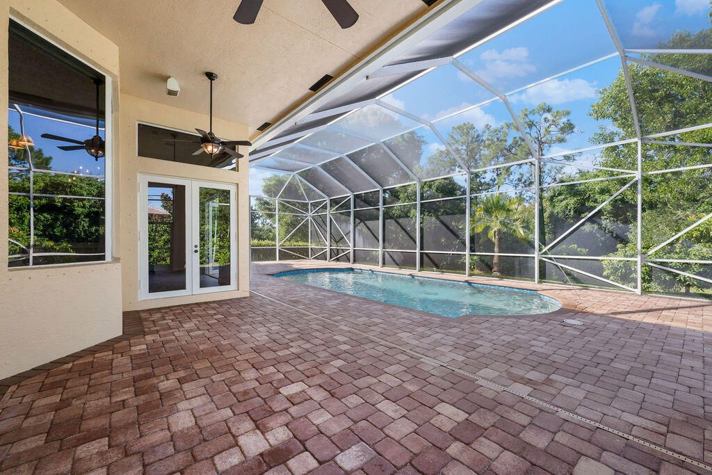 For Rent: $5,500 (3 beds, 3 baths, 2627 Square Feet)