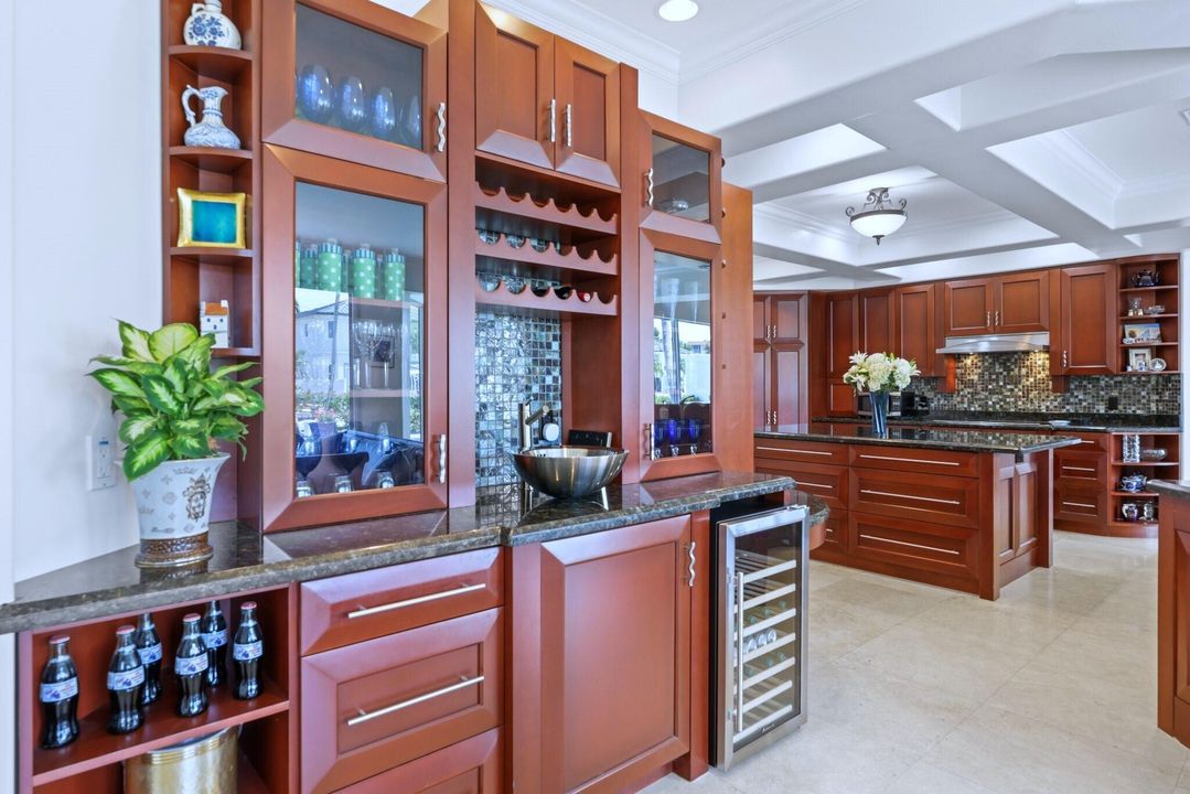 待售: $4,275,000 (5 贝兹, 5 浴室, 3813 平方英尺)