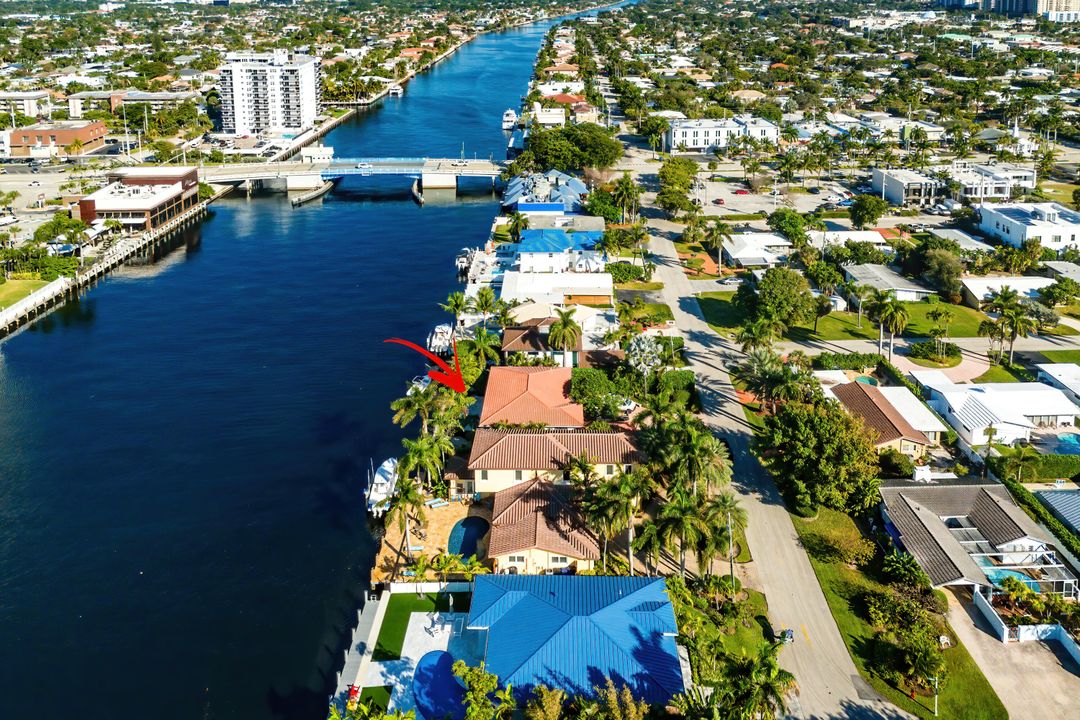 Active With Contract: $2,650,000 (4 beds, 4 baths, 3671 Square Feet)