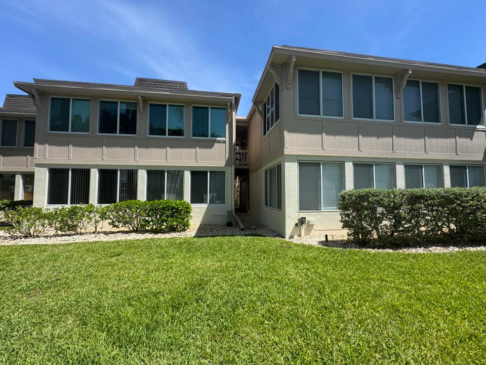 For Rent: $3,500 (2 beds, 1 baths, 925 Square Feet)