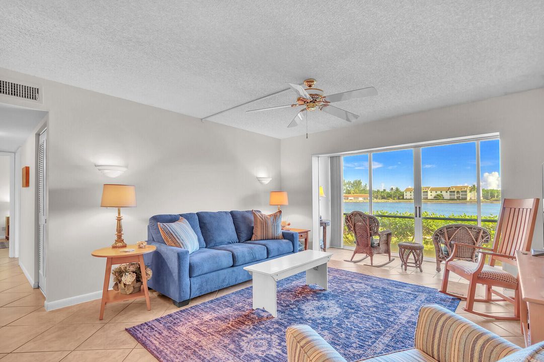 В аренду: $3,200 (2 спален, 2 ванн, 1090 Квадратных фут)