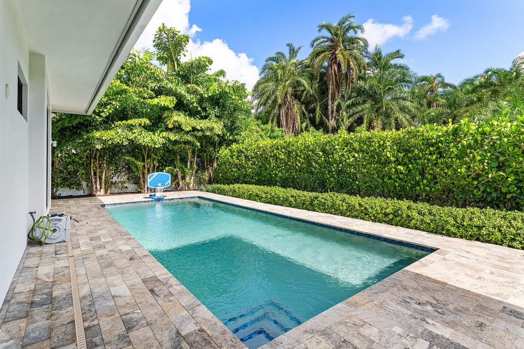 For Rent: $32,000 (4 beds, 3 baths, 3390 Square Feet)