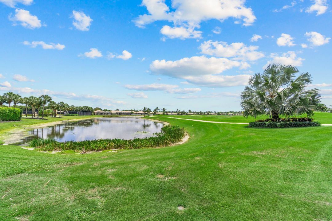 Active With Contract: $195,000 (3 beds, 3 baths, 1809 Square Feet)