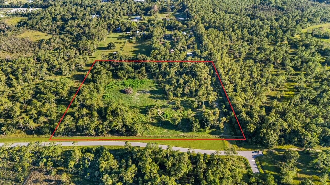 合同活跃: $1,200,000 (0 贝兹, 0 浴室, 0 平方英尺)