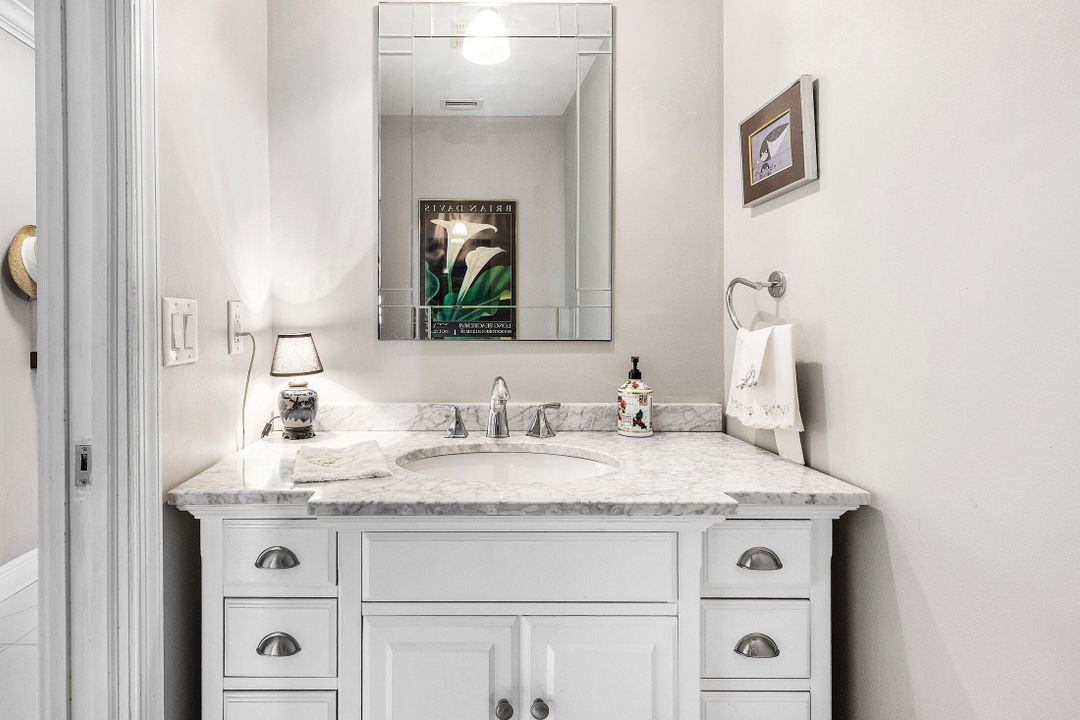 En Venta: $1,880,000 (4 camas, 3 baños, 2931 Pies cuadrados)