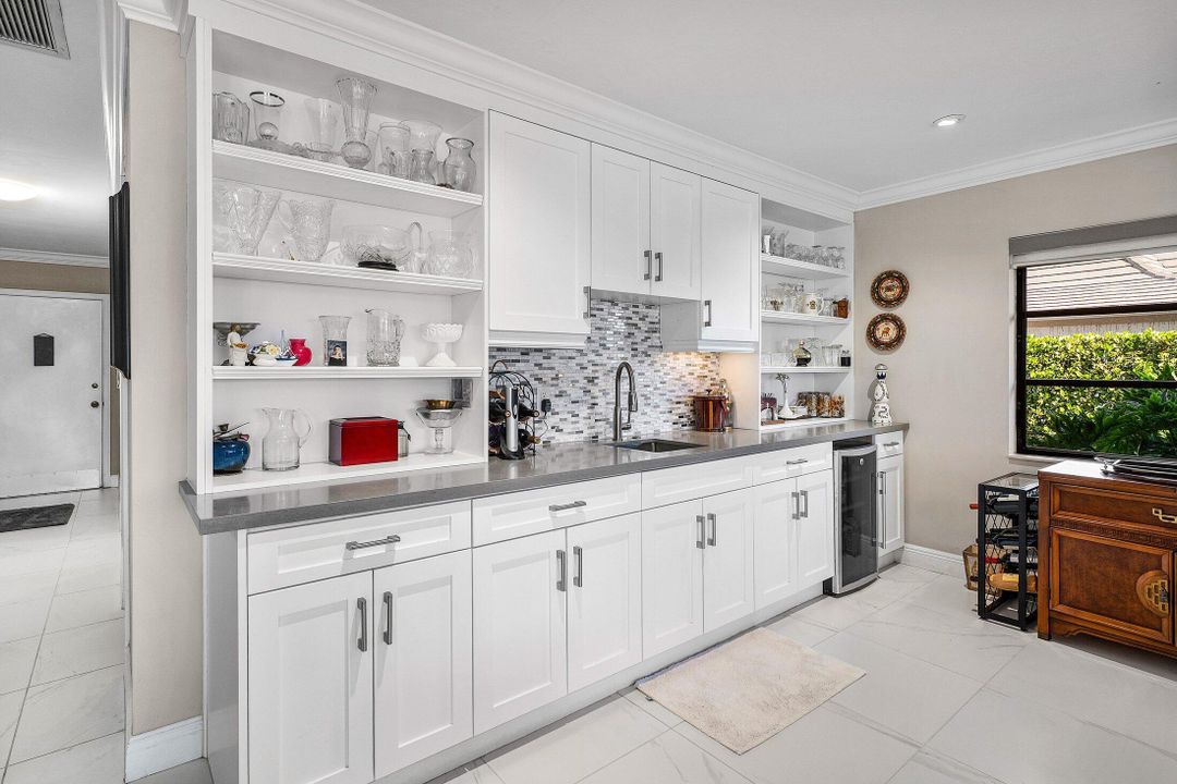 En Venta: $1,880,000 (4 camas, 3 baños, 2931 Pies cuadrados)