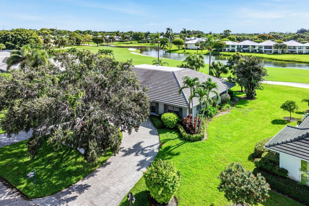 En Venta: $1,880,000 (4 camas, 3 baños, 2931 Pies cuadrados)