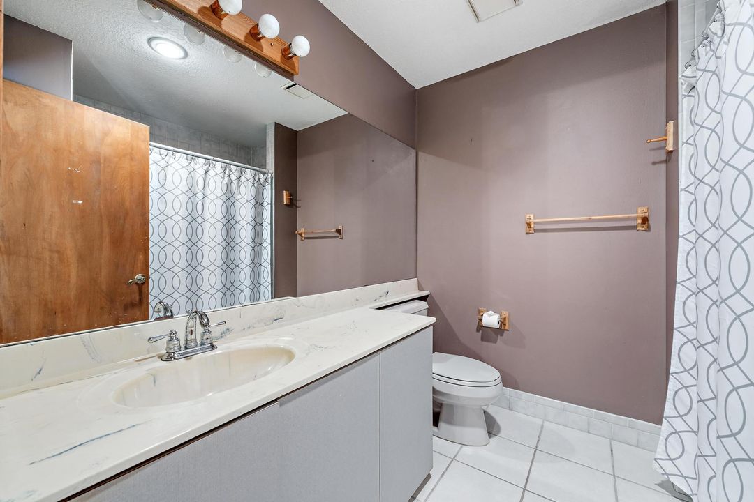 En Venta: $1,999,000 (5 camas, 3 baños, 3363 Pies cuadrados)