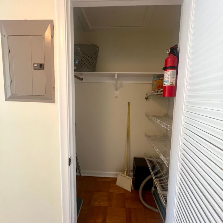 Activo con contrato: $1,900 (2 camas, 2 baños, 959 Pies cuadrados)