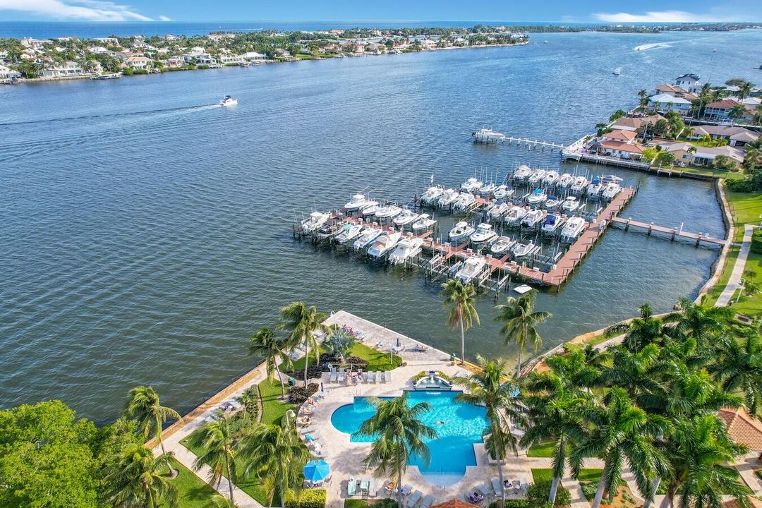 待售: $239,999 (2 贝兹, 2 浴室, 1030 平方英尺)