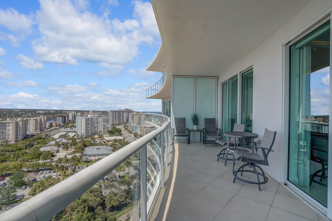 Active With Contract: $1,850,000 (2 beds, 2 baths, 1815 Square Feet)
