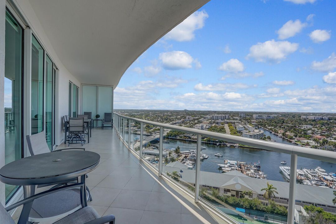 Active With Contract: $1,850,000 (2 beds, 2 baths, 1815 Square Feet)