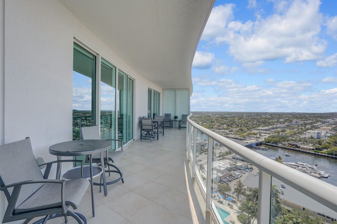 Active With Contract: $1,850,000 (2 beds, 2 baths, 1815 Square Feet)