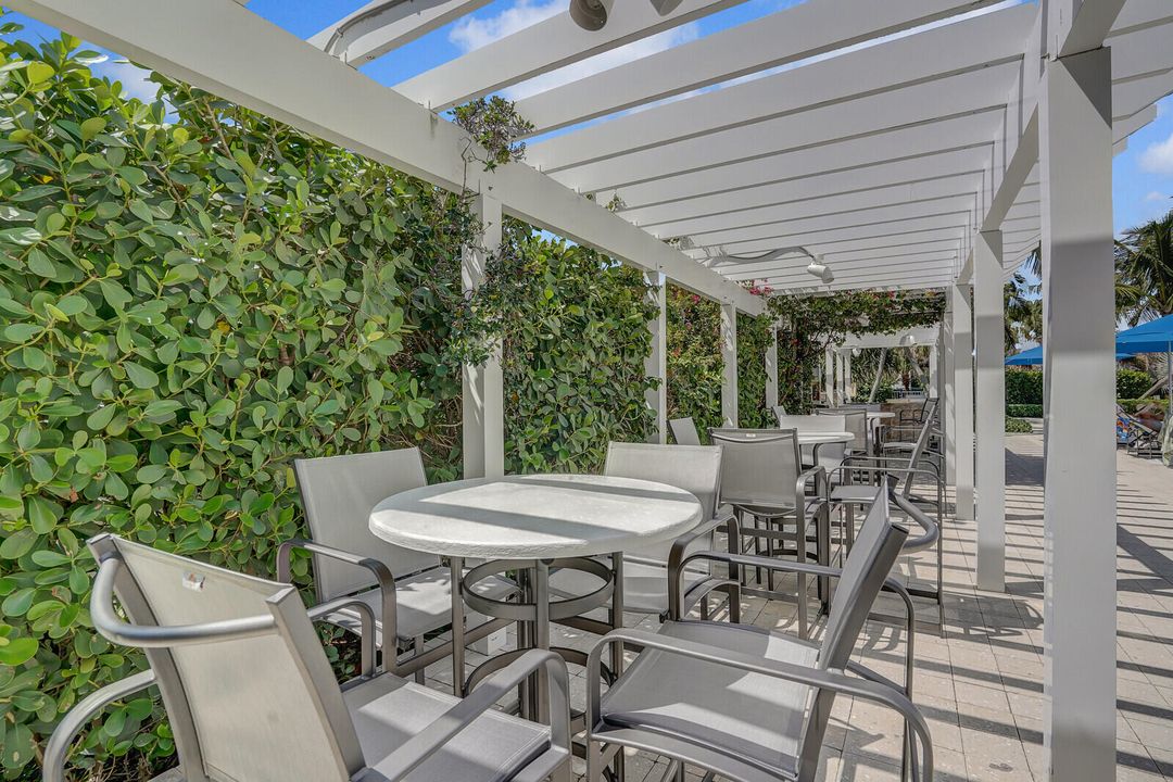 Active With Contract: $1,850,000 (2 beds, 2 baths, 1815 Square Feet)