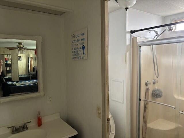 На продажу: $29,900 (2 спален, 2 ванн, 1380 Квадратных фут)