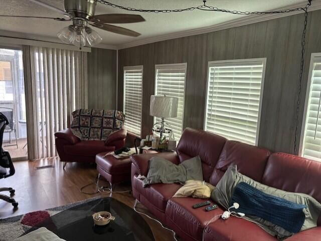 На продажу: $29,900 (2 спален, 2 ванн, 1380 Квадратных фут)