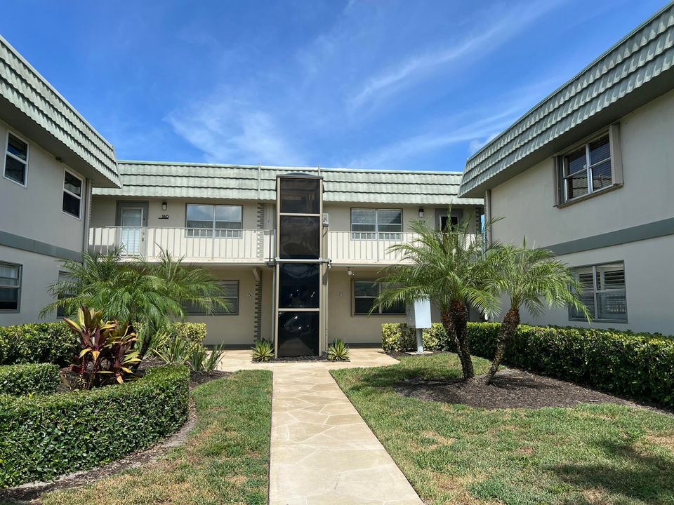 待售: $79,000 (1 贝兹, 1 浴室, 720 平方英尺)