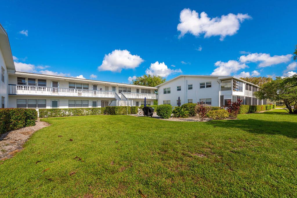 待售: $69,900 (1 贝兹, 1 浴室, 585 平方英尺)