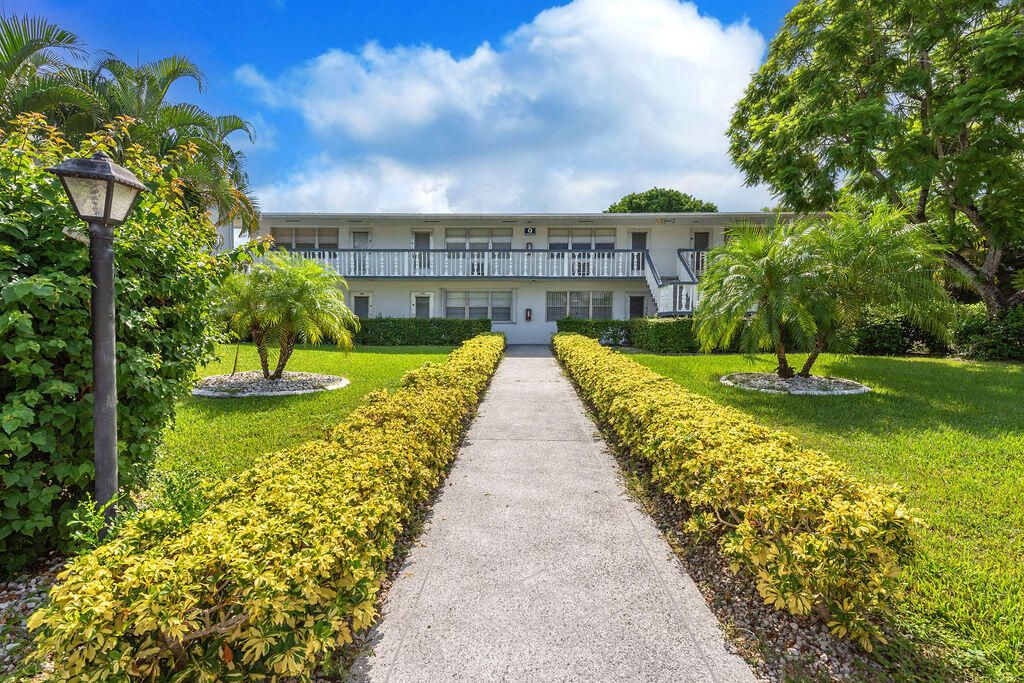 待售: $69,900 (1 贝兹, 1 浴室, 585 平方英尺)