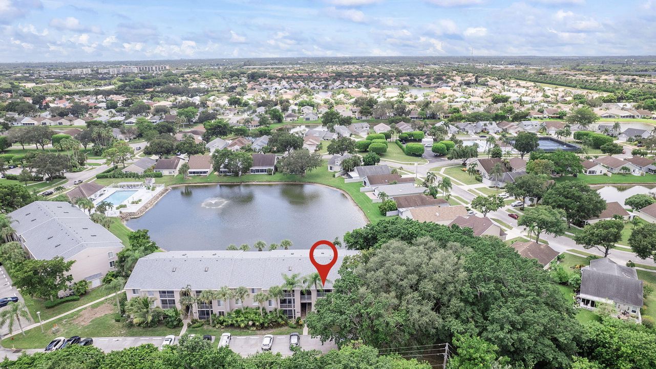 Vendido Recientemente: $220,000 (2 camas, 2 baños, 1026 Pies cuadrados)