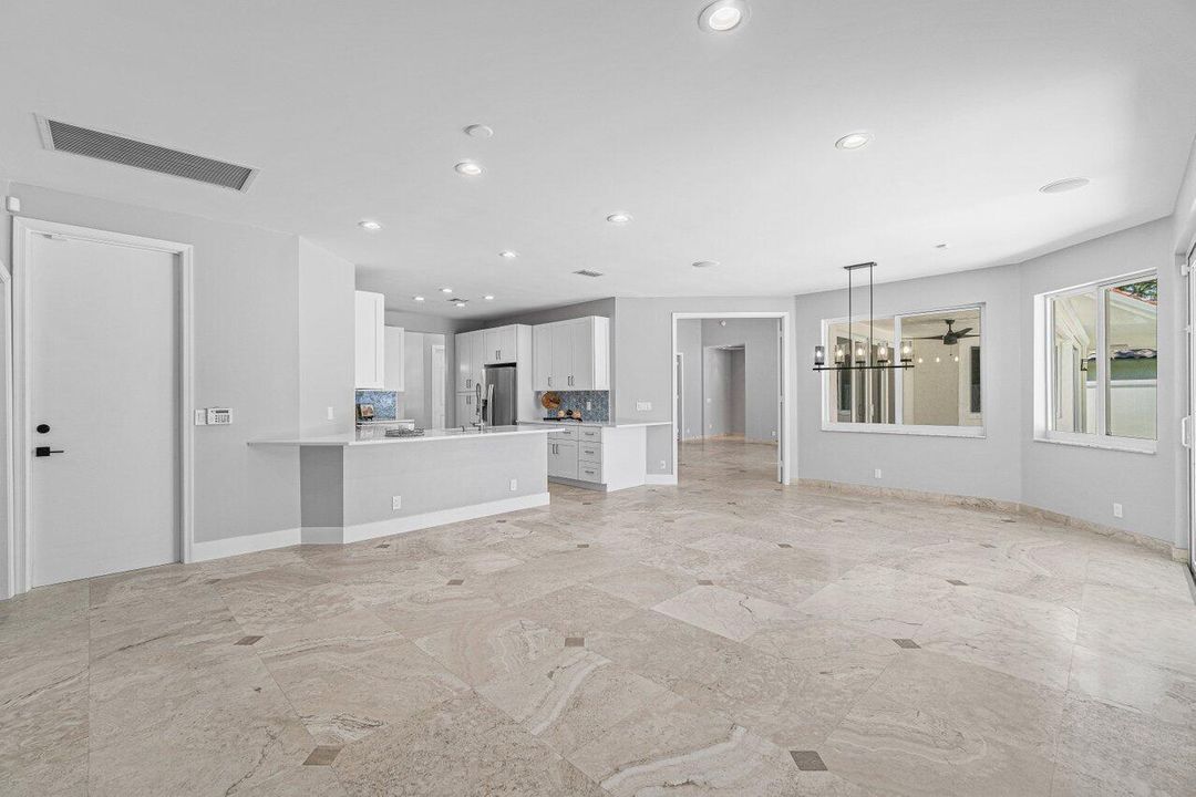 For Rent: $9,200 (5 beds, 4 baths, 3055 Square Feet)