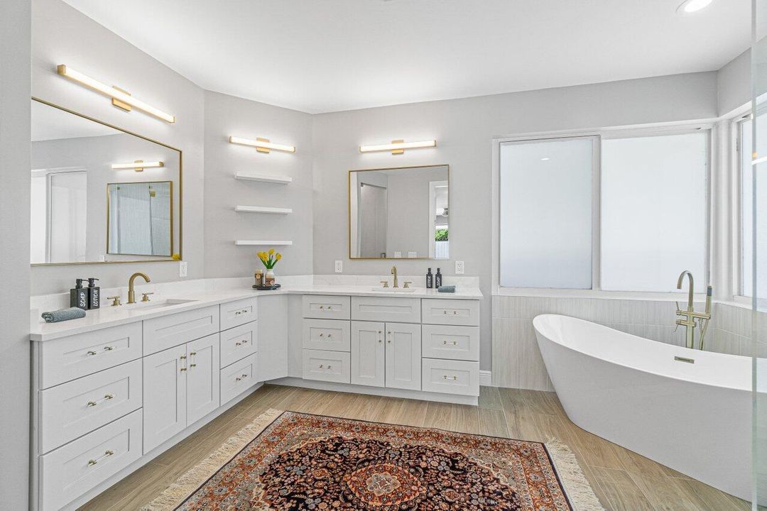 For Rent: $9,200 (5 beds, 4 baths, 3055 Square Feet)