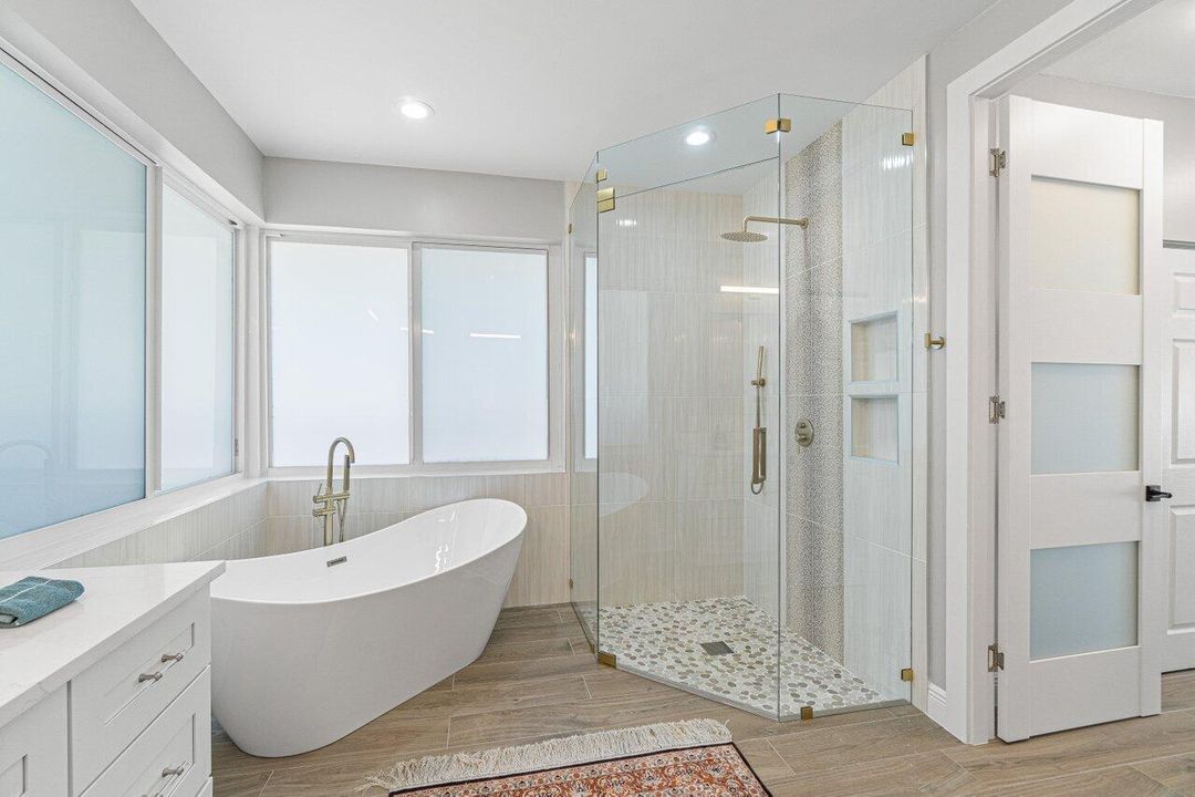 For Rent: $9,200 (5 beds, 4 baths, 3055 Square Feet)